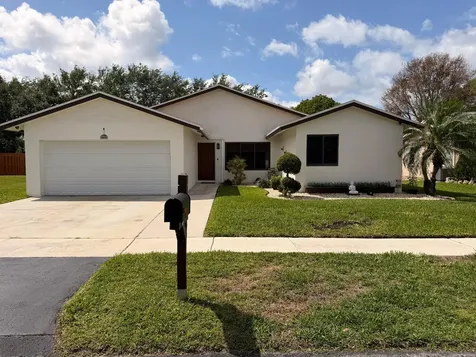 9914 NW 52nd Street Sunrise FL 33351