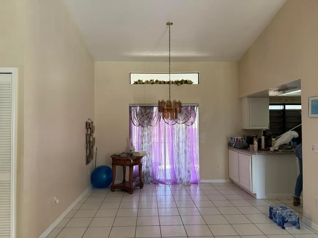 319 SE 27th Street Cape Coral FL 33904
