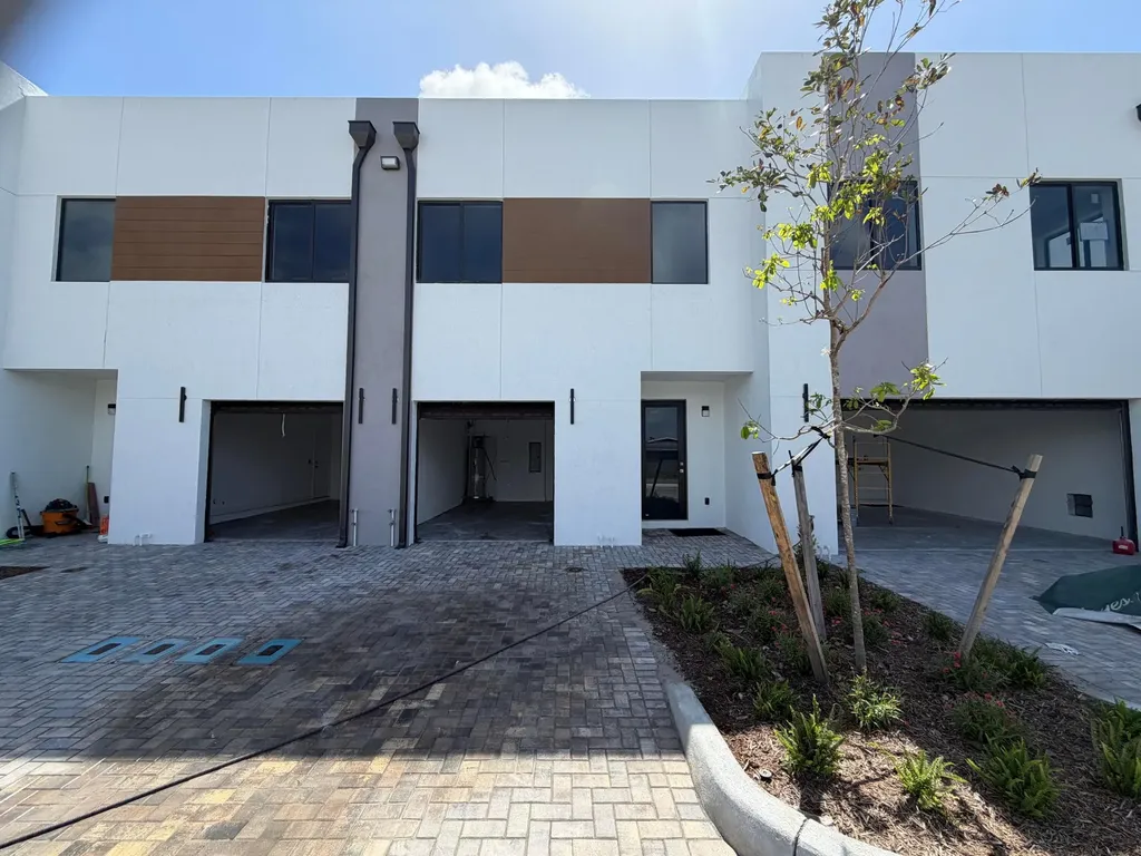 110 NW 15th Court Pompano Beach FL 33060