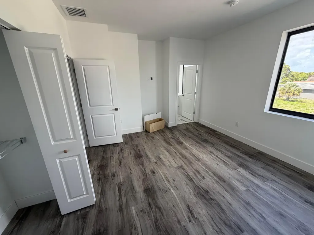 1544 NW 1st Avenue Pompano Beach FL 33060