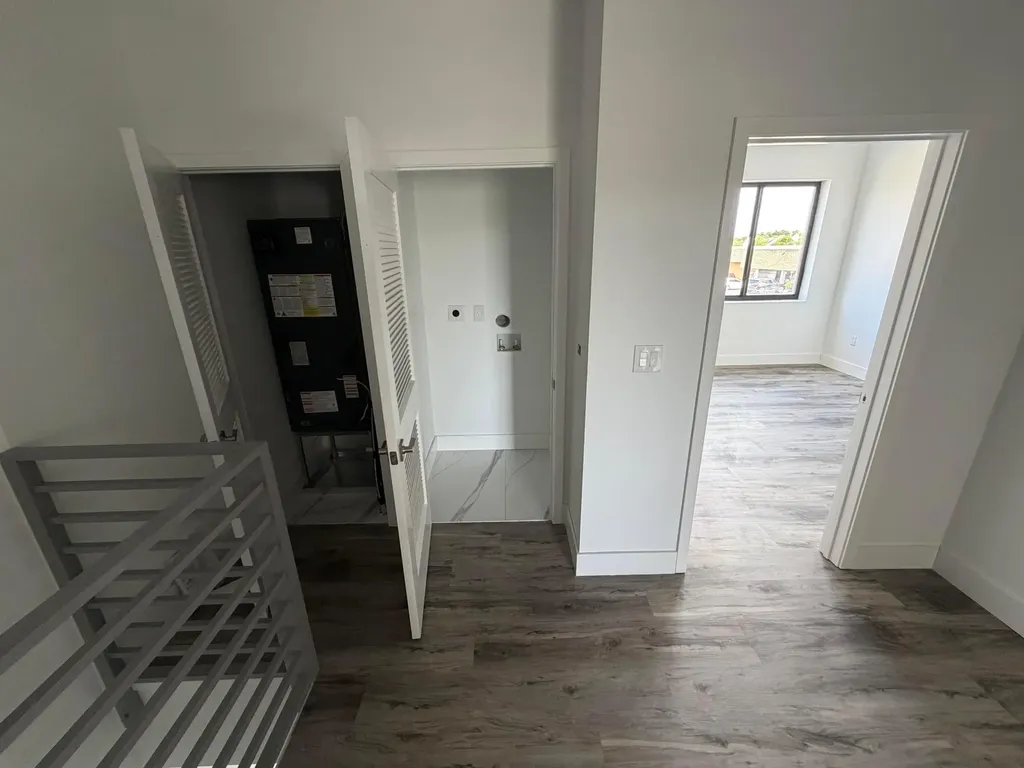 1544 NW 1st Avenue Pompano Beach FL 33060