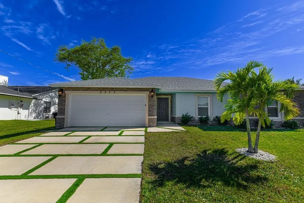 2372 SE Maslan Avenue Port St Lucie FL 34952