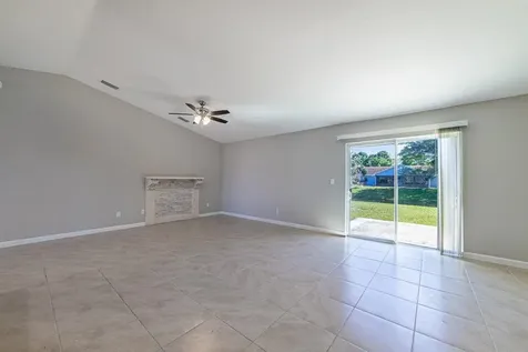 2372 SE Maslan Avenue Port St Lucie FL 34952