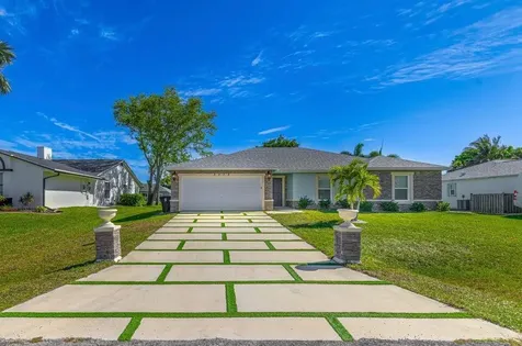 2372 SE Maslan Avenue Port St Lucie FL 34952