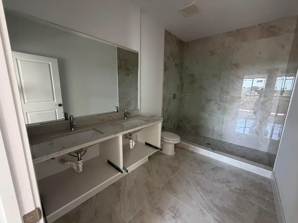 1546 NW 1st Avenue Pompano Beach FL 33060