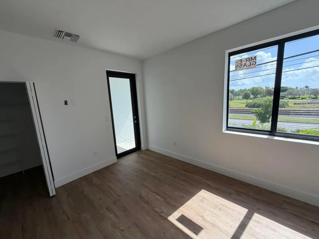 1546 NW 1st Avenue Pompano Beach FL 33060
