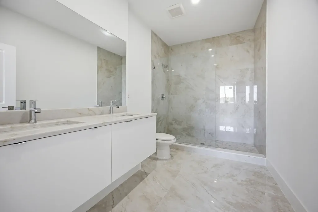 1546 NW 1st Avenue Pompano Beach FL 33060