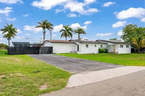 360 Kismet Avenue Pahokee FL 33476
