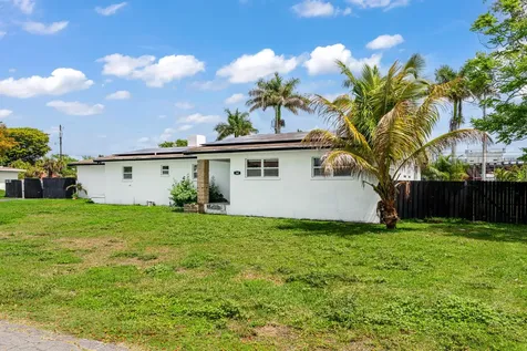 360 Kismet Avenue Pahokee FL 33476