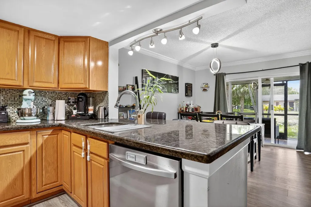 9050 NW 28th Street Coral Springs FL 33065