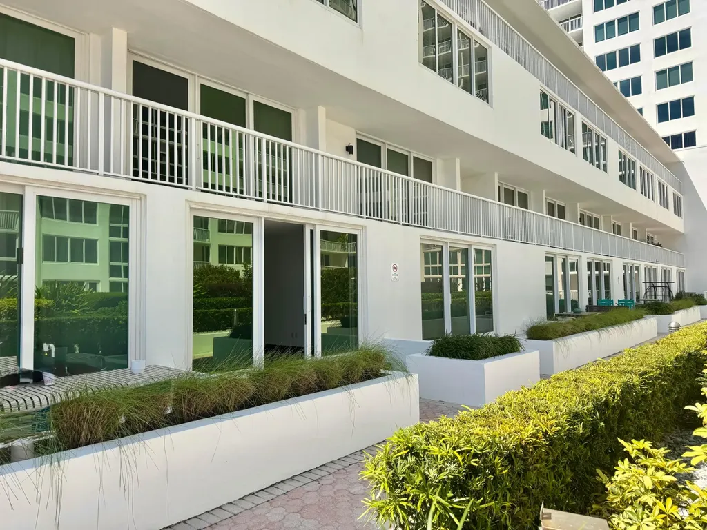 5401 Collins Avenue Miami Beach FL 33140