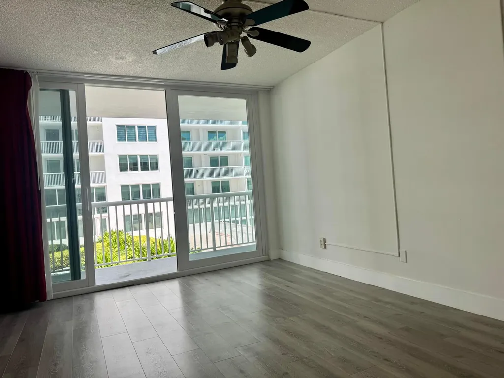 5401 Collins Avenue Miami Beach FL 33140