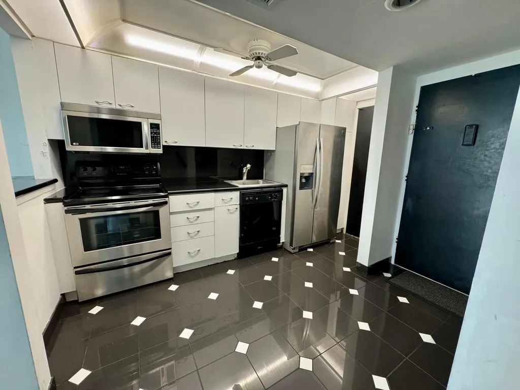 5401 Collins Avenue Miami Beach FL 33140