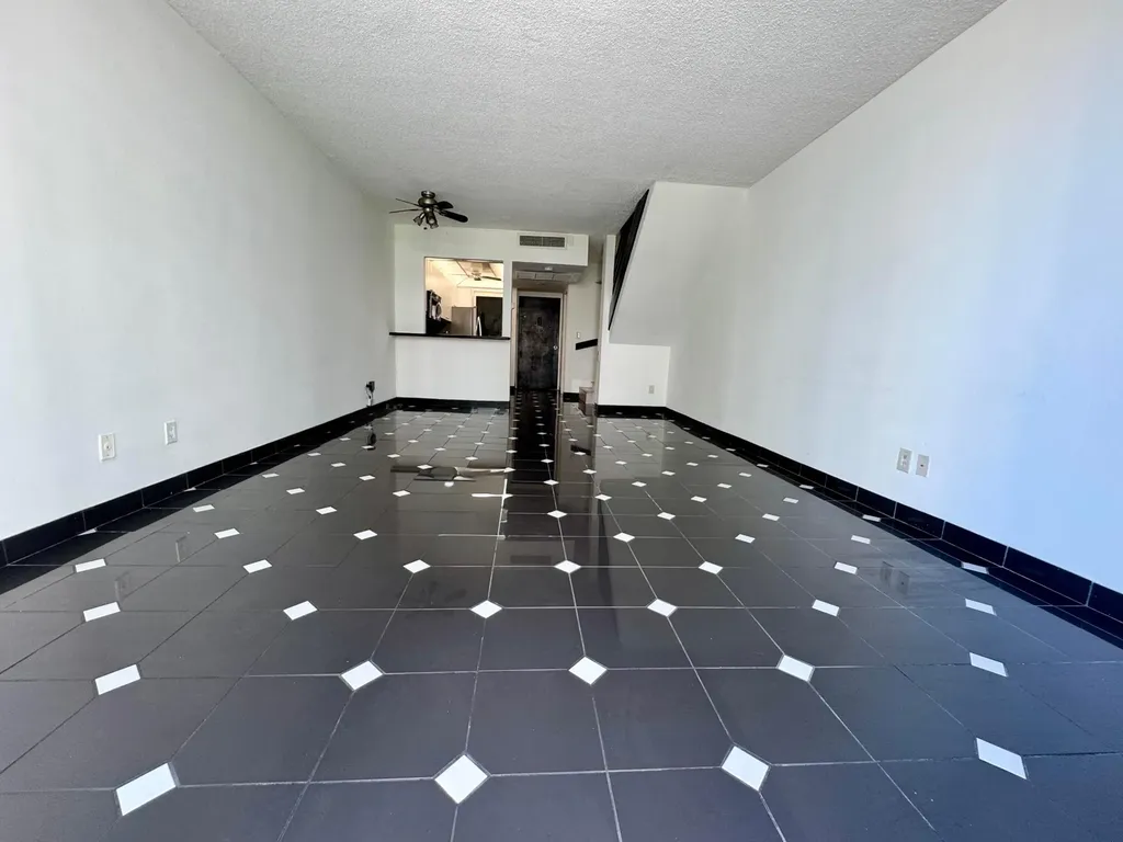5401 Collins Avenue Miami Beach FL 33140