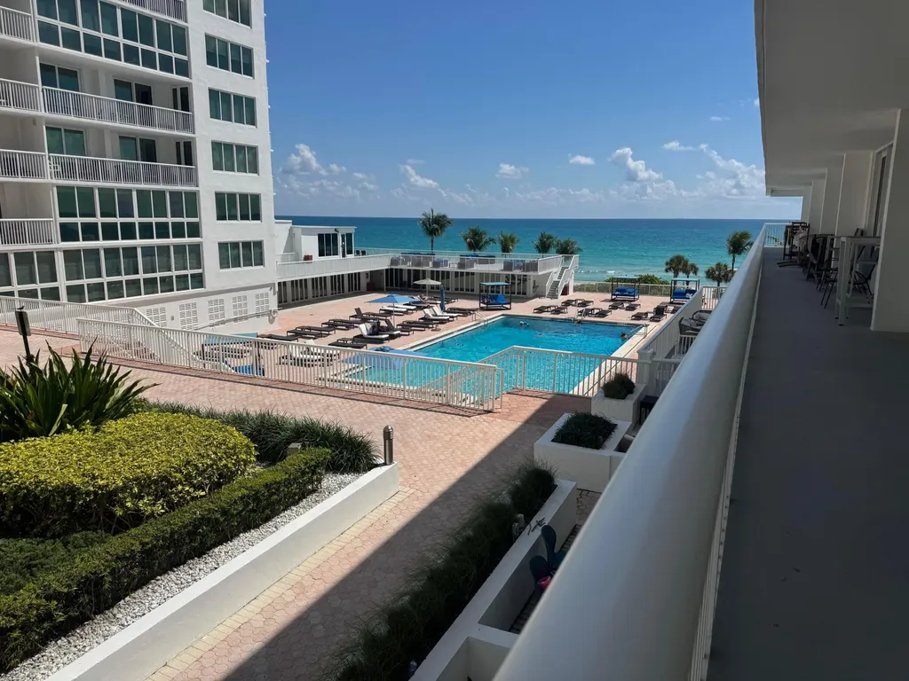 5401 Collins Avenue Miami Beach FL 33140