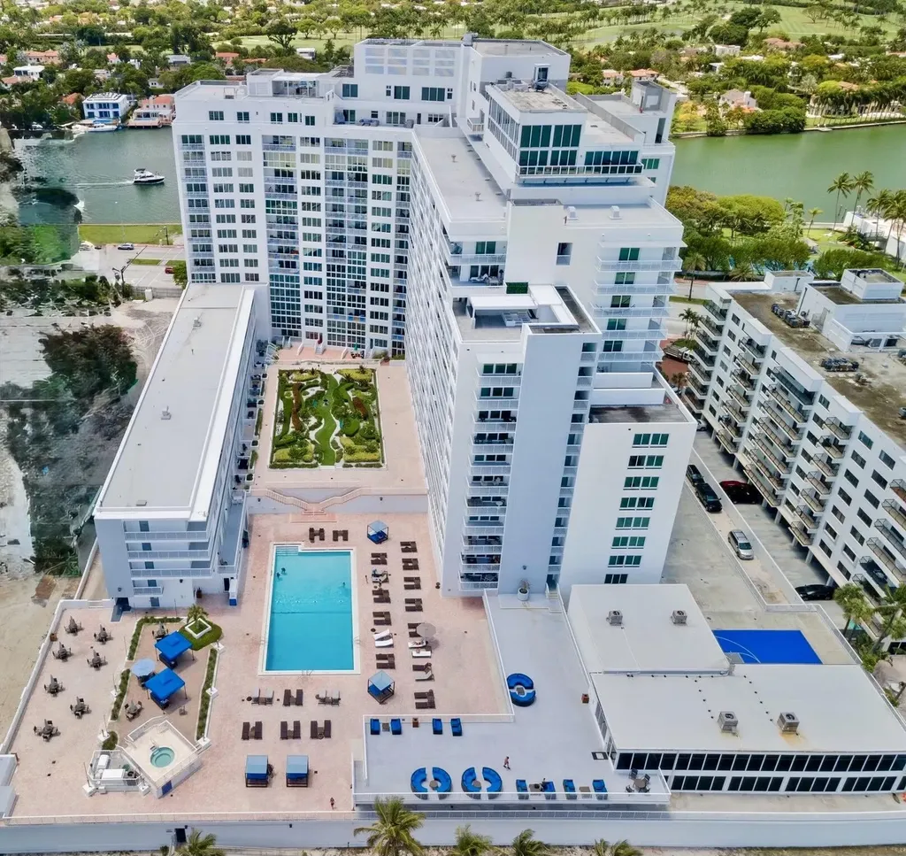 5401 Collins Avenue Miami Beach FL 33140