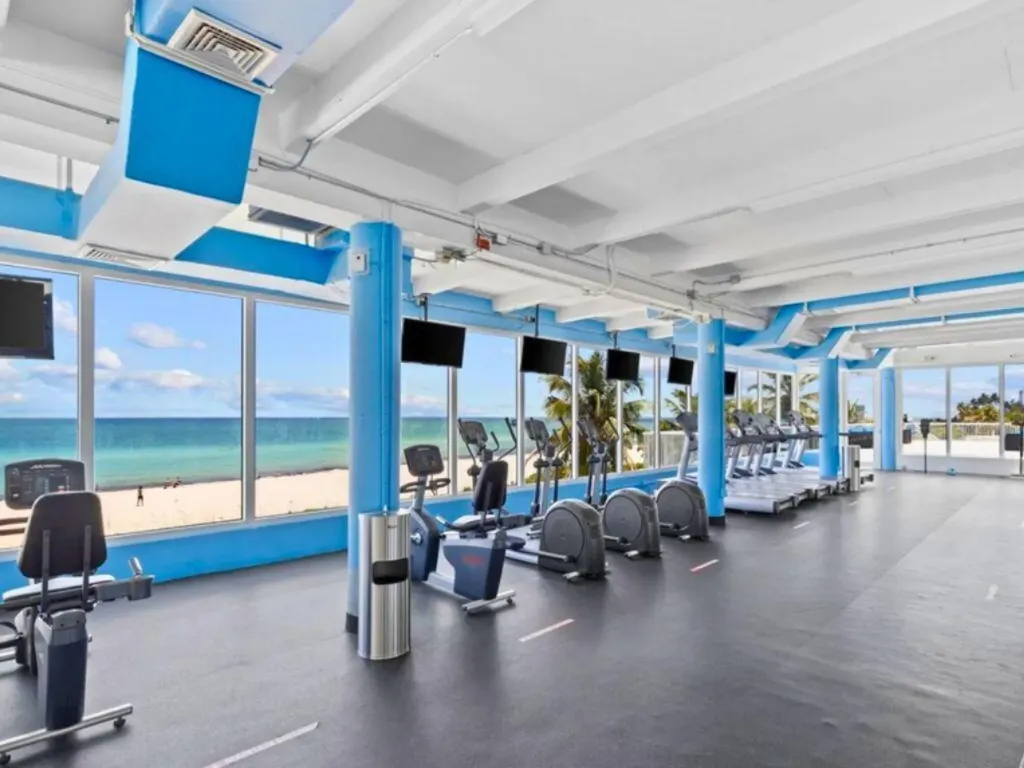 5401 Collins Avenue Miami Beach FL 33140
