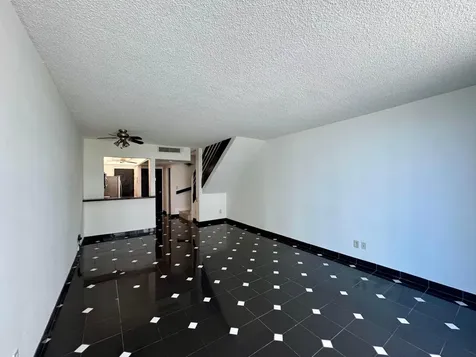 5401 Collins Avenue Miami Beach FL 33140