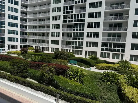 5401 Collins Avenue Miami Beach FL 33140