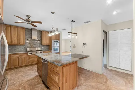 1915 NE 208th Terrace Miami FL 33179