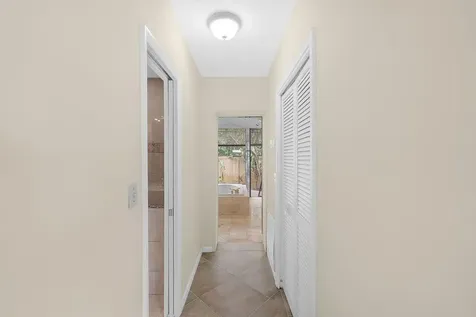1915 NE 208th Terrace Miami FL 33179
