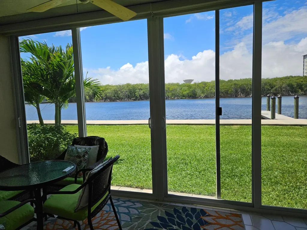 5530 N Ocean Boulevard Ocean Ridge FL 33435