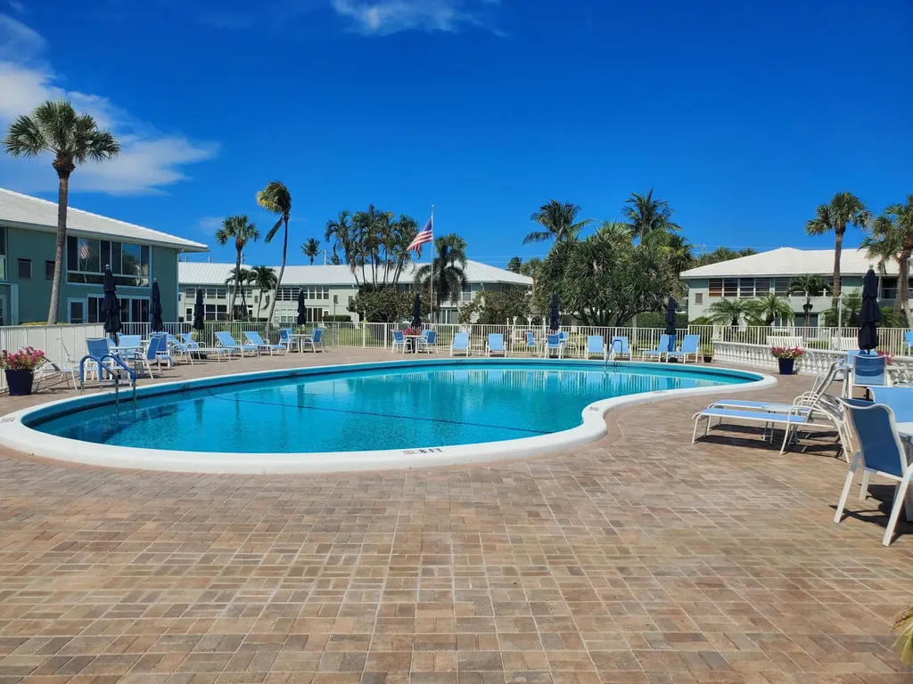 5530 N Ocean Boulevard Ocean Ridge FL 33435