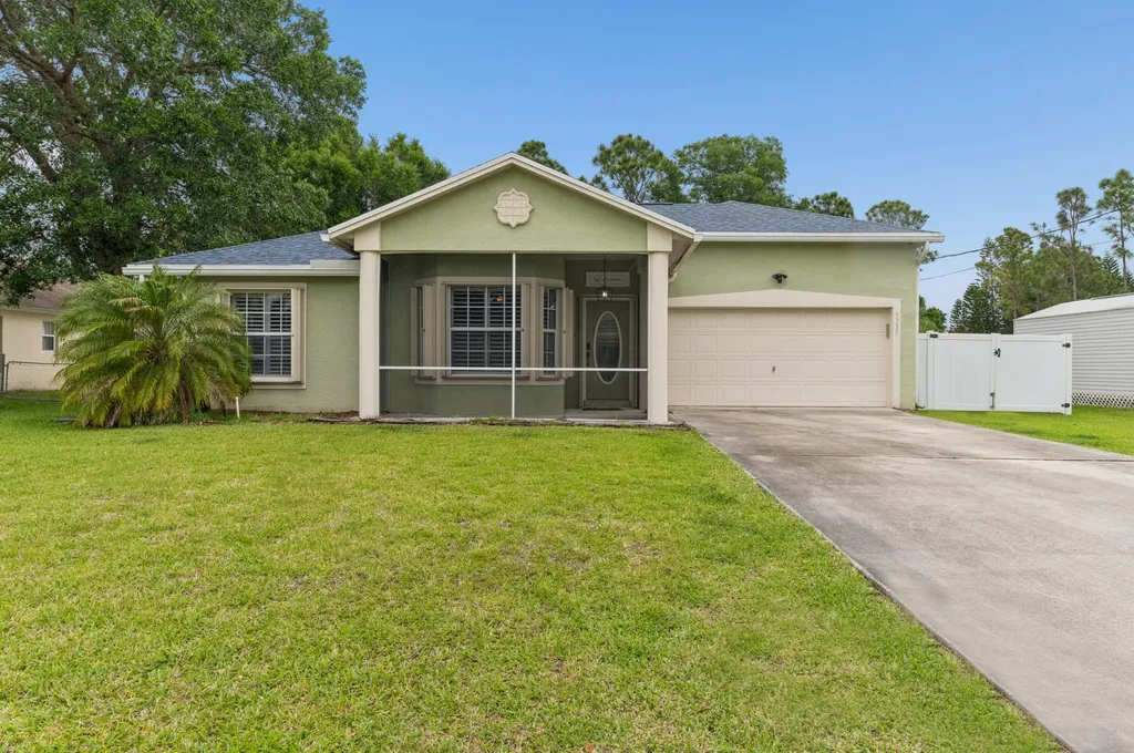 5317 NW South Lanett Circle Port St Lucie FL 34986