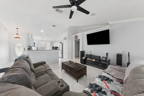 5317 NW South Lanett Circle Port St Lucie FL 34986