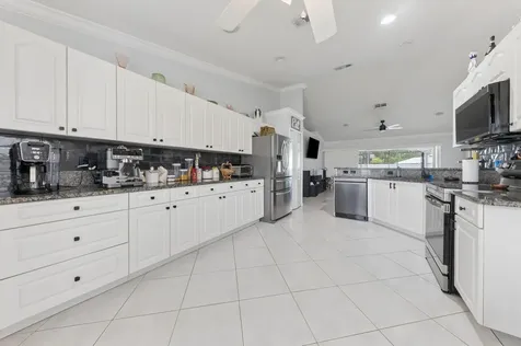 5317 NW South Lanett Circle Port St Lucie FL 34986