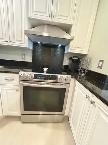 140 Lake Pine Circle Greenacres FL 33463