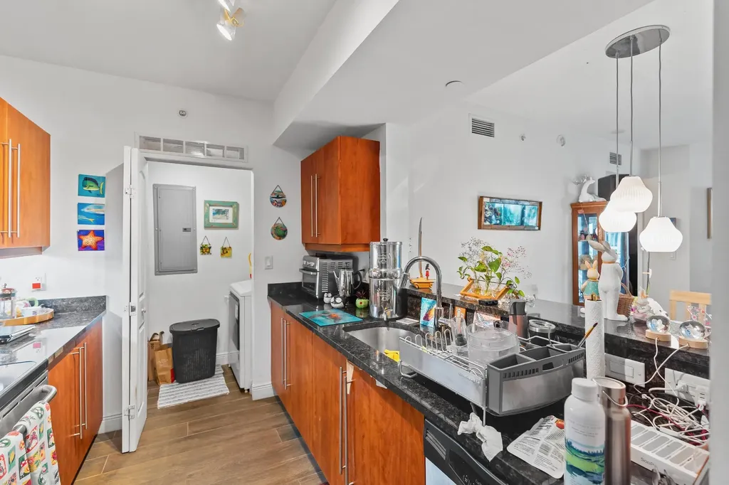 7355 SW 89th Miami FL 33156