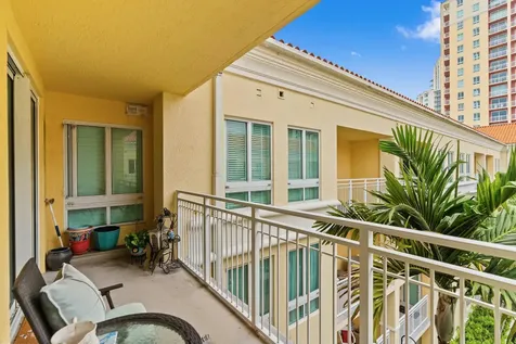 7355 SW 89th Miami FL 33156