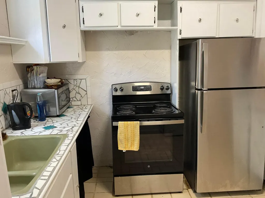628 54th Street West Palm Beach FL 33407