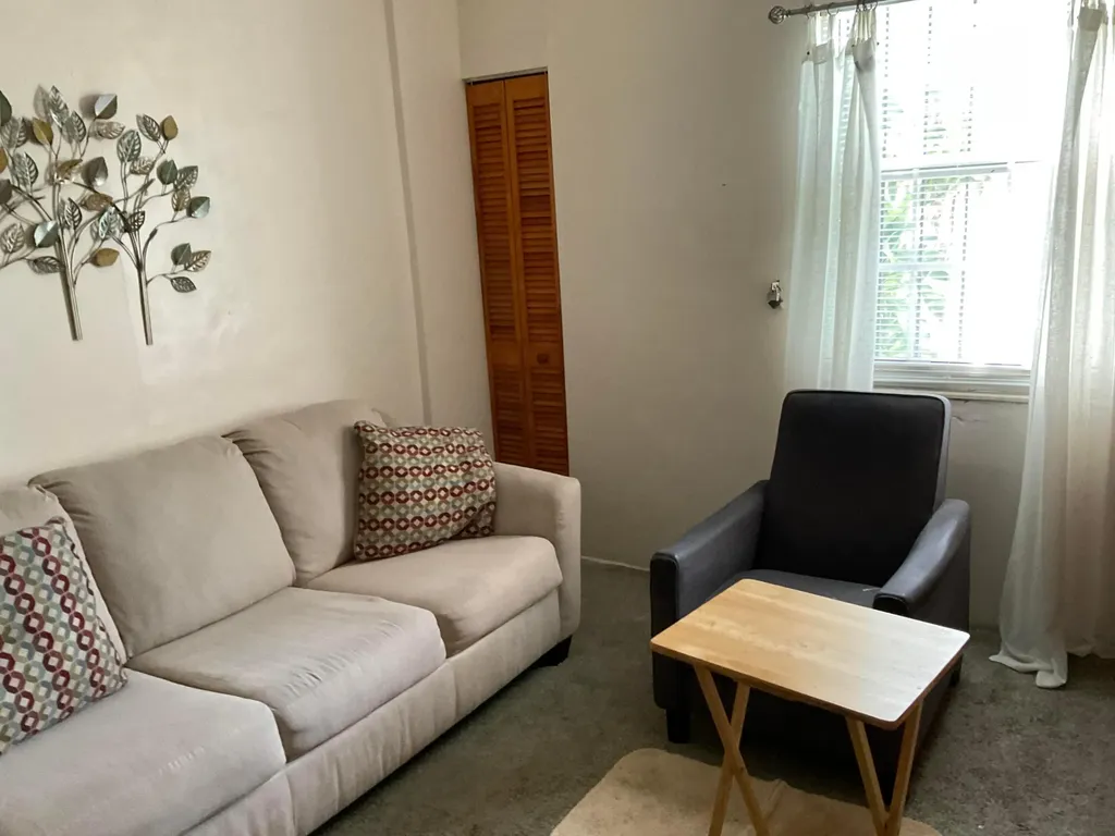 628 54th Street West Palm Beach FL 33407