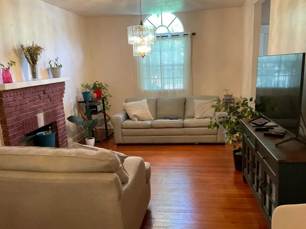 628 54th Street West Palm Beach FL 33407
