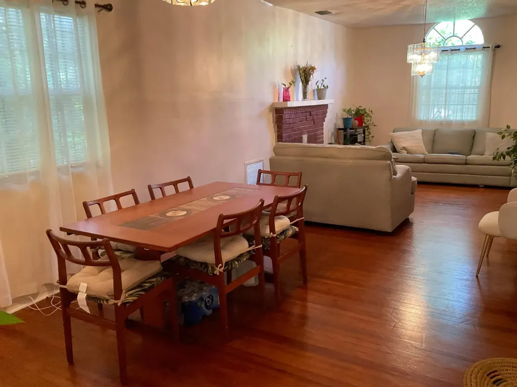 628 54th Street West Palm Beach FL 33407