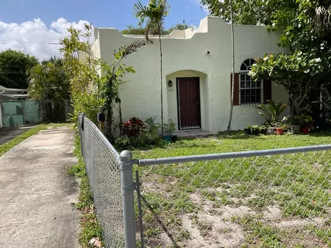 628 54th Street West Palm Beach FL 33407