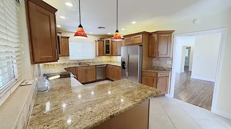 222 SE 2nd Terrace Dania Beach FL 33004