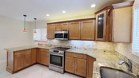 222 SE 2nd Terrace Dania Beach FL 33004