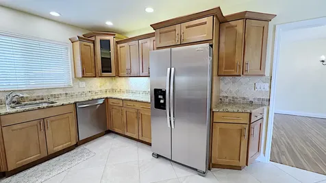 222 SE 2nd Terrace Dania Beach FL 33004