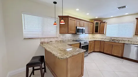 222 SE 2nd Terrace Dania Beach FL 33004
