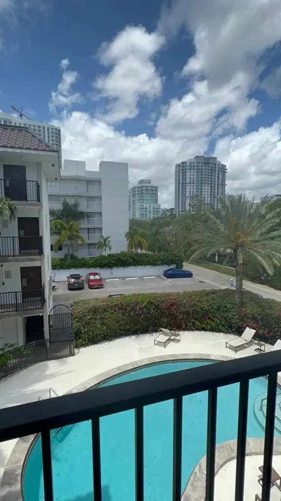924 SE 2nd Street Fort Lauderdale FL 33301
