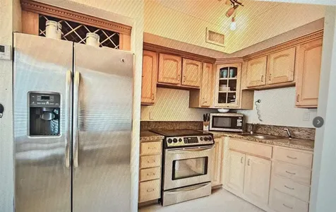 924 SE 2nd Street Fort Lauderdale FL 33301