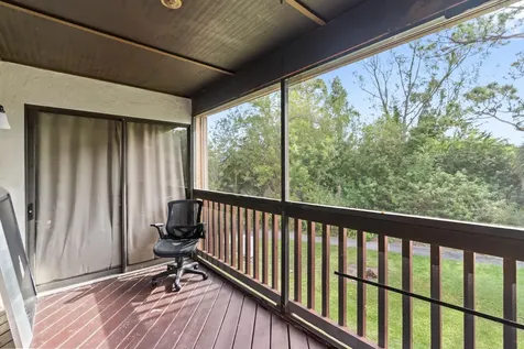 402 Lakeview Drive E Royal Palm Beach FL 33411