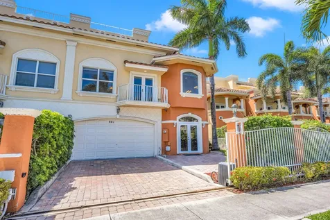 903 NE 17th Way Fort Lauderdale FL 33304