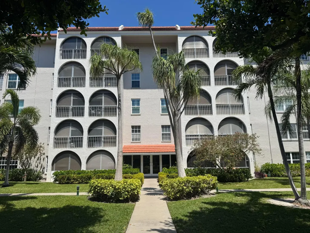 250 NE 20th Street Boca Raton FL 33431