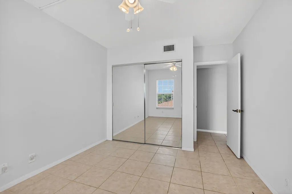 250 NE 20th Street Boca Raton FL 33431
