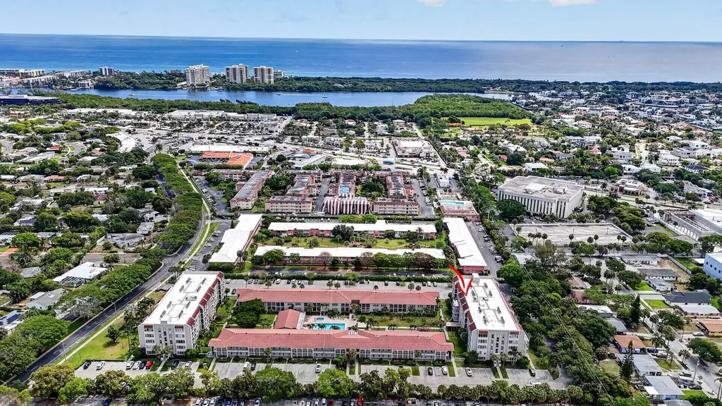 250 NE 20th Street Boca Raton FL 33431