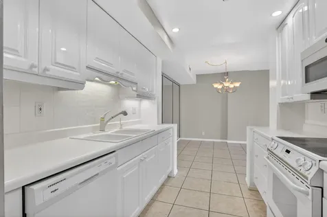 250 NE 20th Street Boca Raton FL 33431